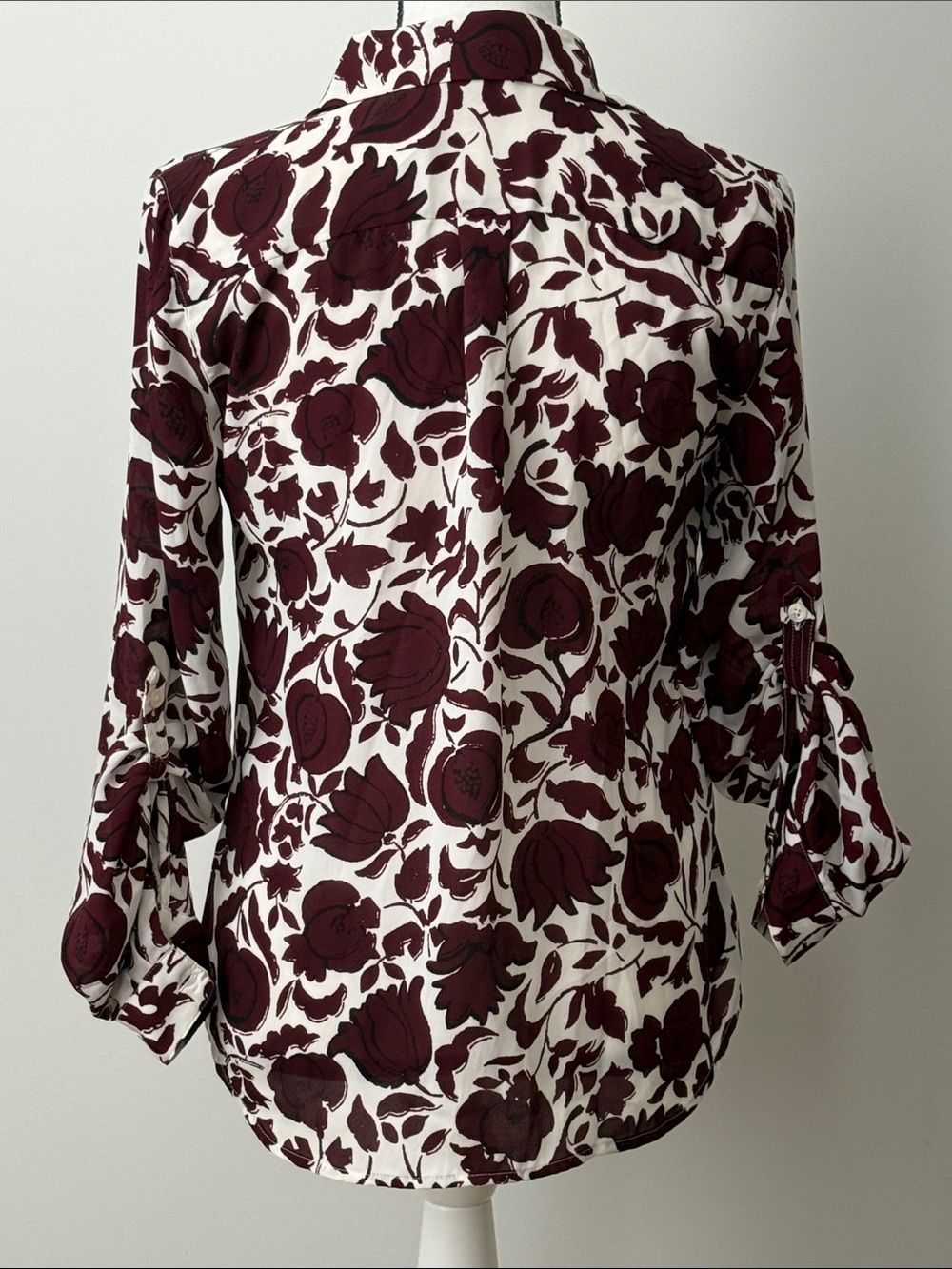 LOFT Women’s Burgundy Floral Button-Up Blouse, Size XS - Picture 6 of 9